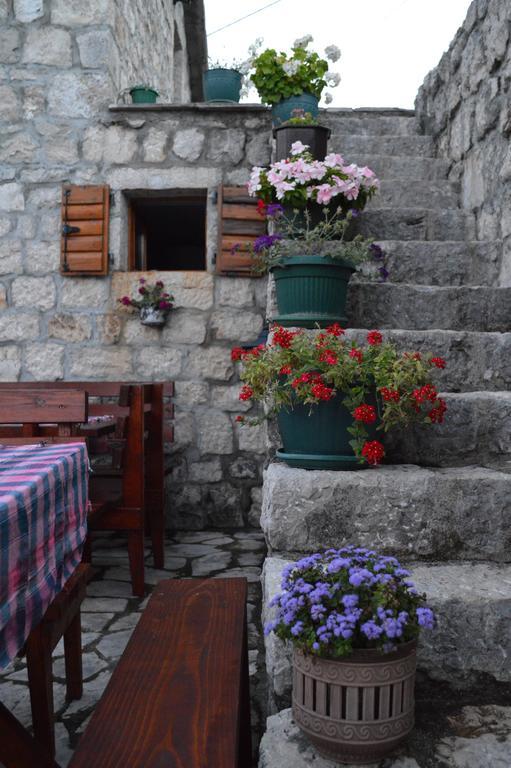 Holiday Home Radus Virpazar Esterno foto